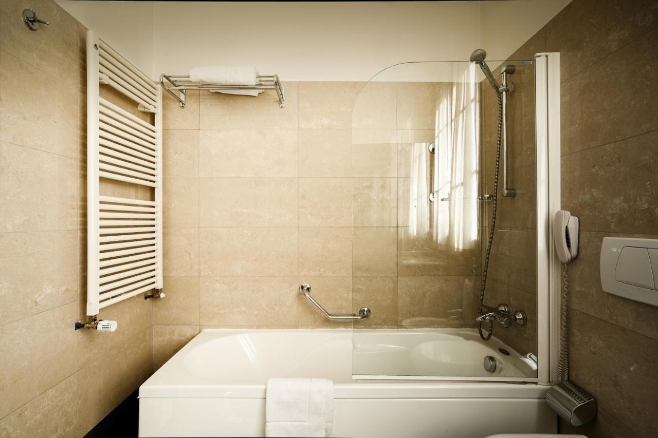 Meditur Hotel Bologna Ozzano dell'Emilia Esterno foto