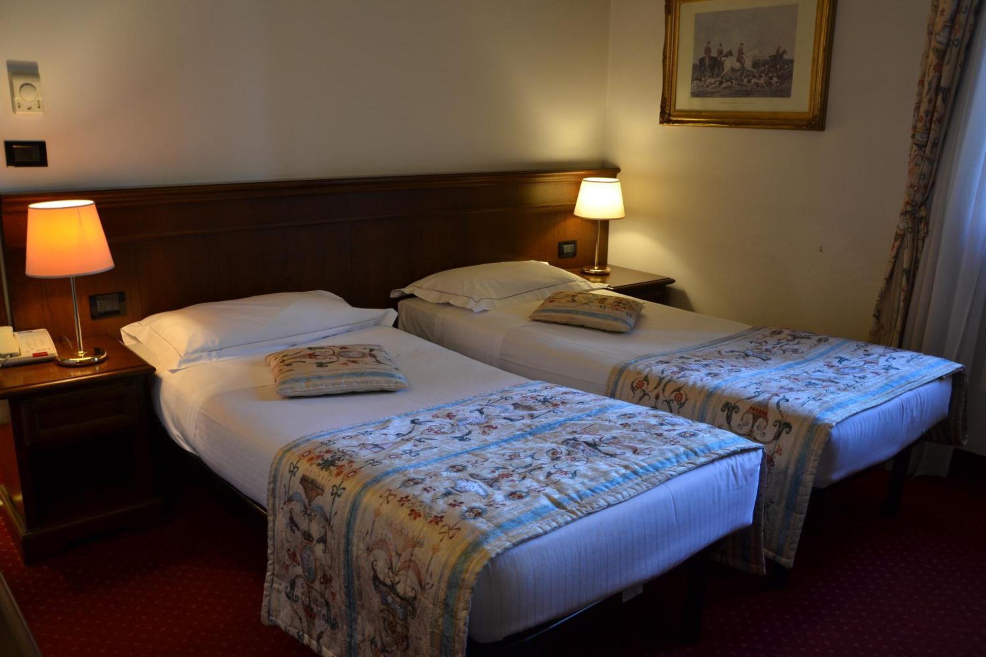 Meditur Hotel Bologna Ozzano dell'Emilia Esterno foto