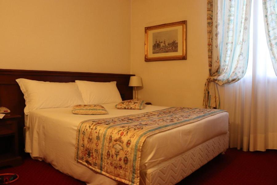 Meditur Hotel Bologna Ozzano dell'Emilia Esterno foto