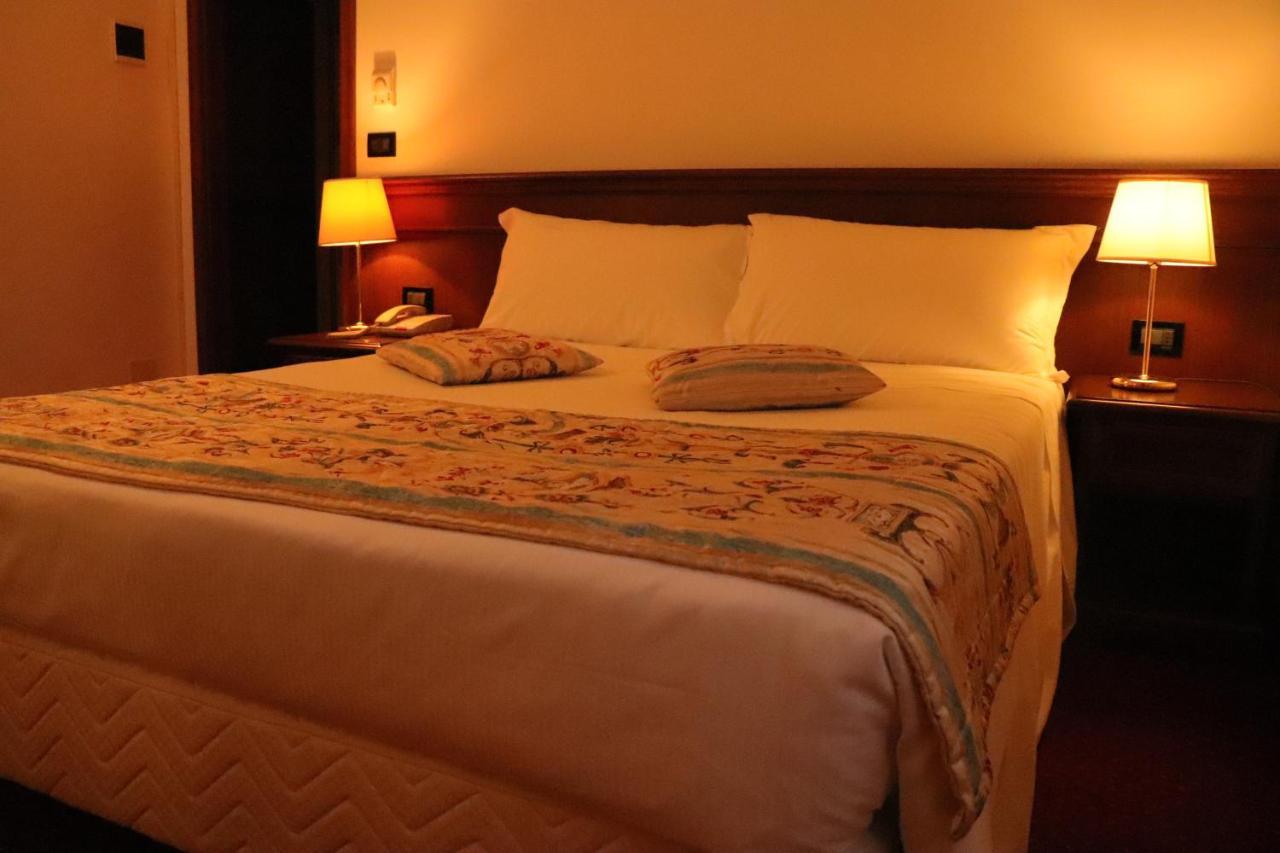 Meditur Hotel Bologna Ozzano dell'Emilia Esterno foto